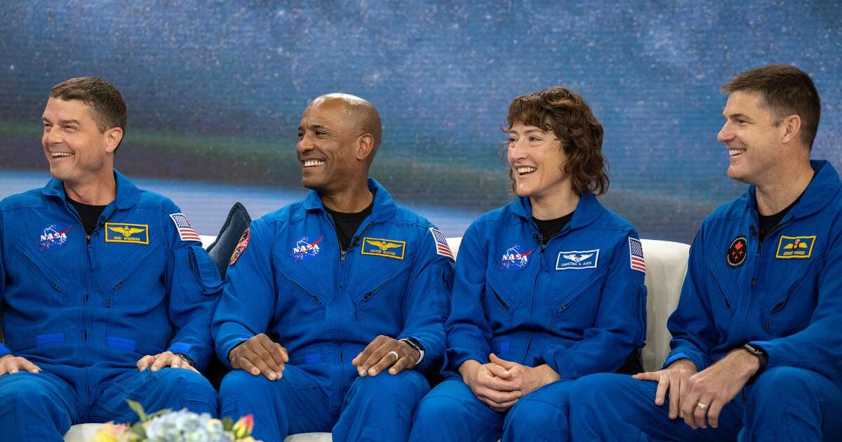 NASA: Meet the 4 astronauts chosen to crew the first moon mission in 50 years