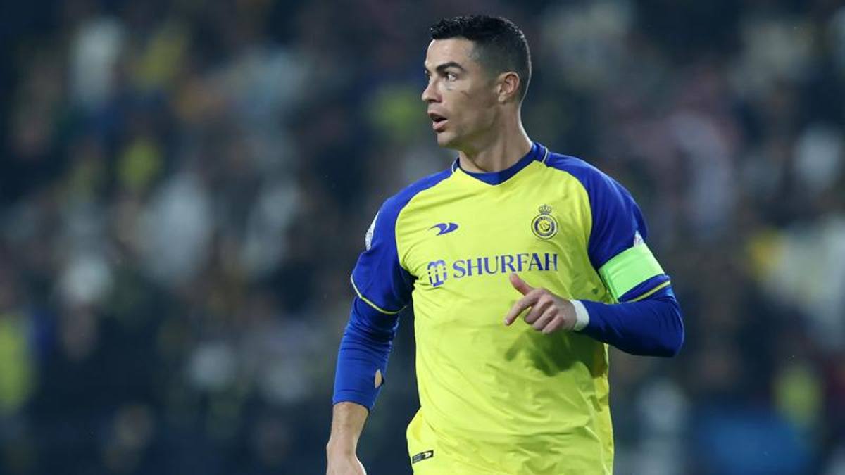Cristiano Ronaldo tells referee to overturn penalty decision in Al-Nassr’s favour