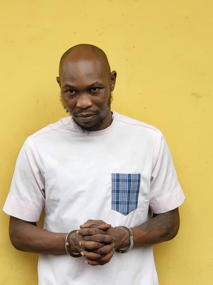 Breaking: Seun Kuti Appears In Handcuffs After Police Places Him Under House Arrest(Video)