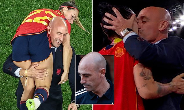 Breaking: Luis Rubiales suspended by Fifa over Hermoso kiss