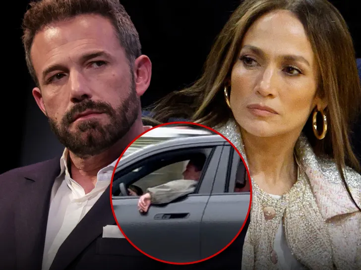 Actres Jennifer Lopez files for divorce from husband Ben Affleck