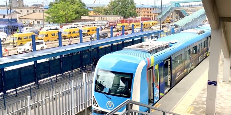 Lagos Govt. reduces Blue Line fares by 25% for off-peak travel, effective August 12