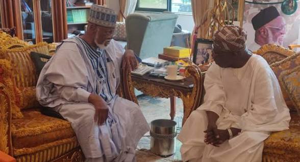 Why I Warned Obasanjo Not to Run for President in 1999 — Abdulsalami